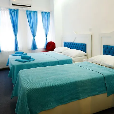 Hotel Lancelot 3*